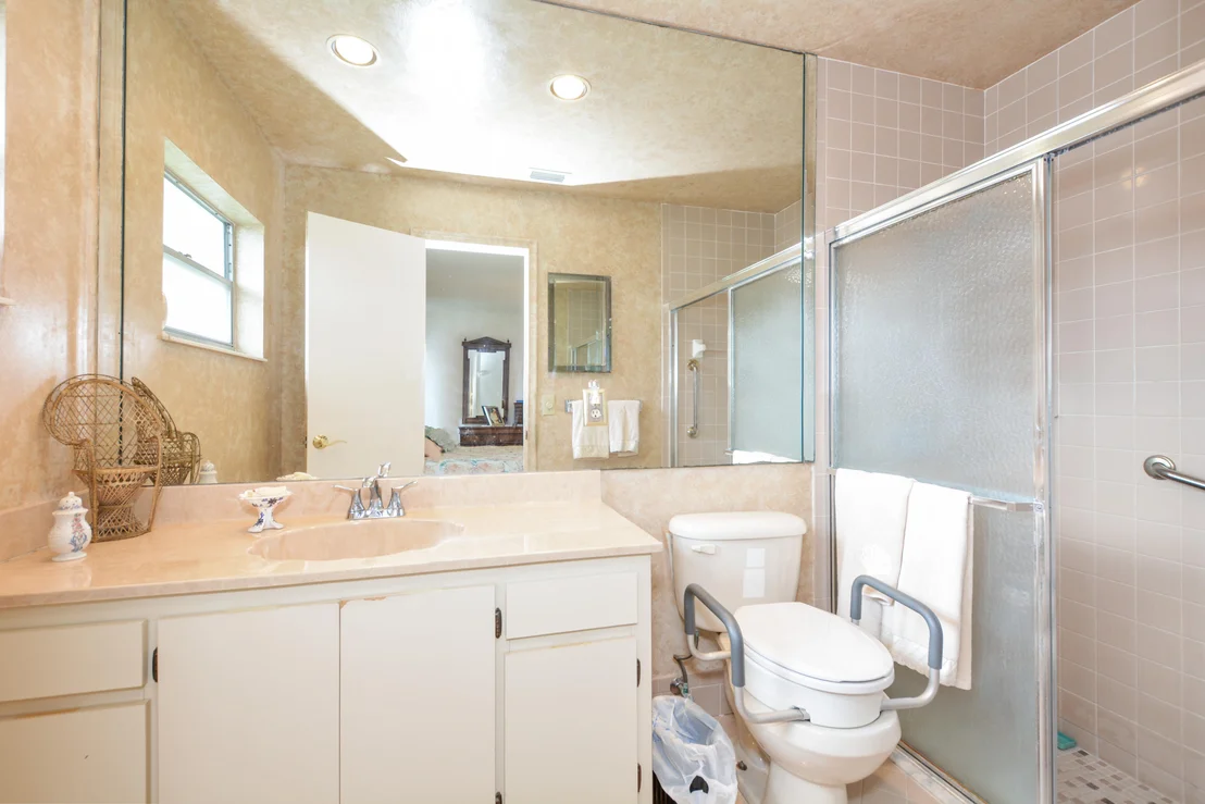 Photo of 6133 Stanley Lane