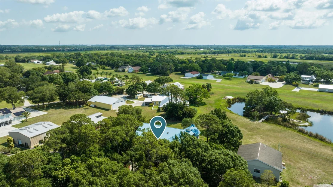 Photo of 420 Sopwith Drive