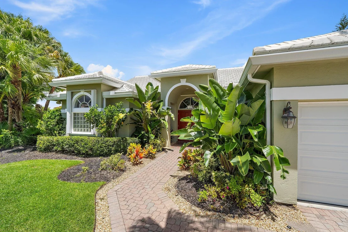 Photo of 8726 SE Riverfront Terrace