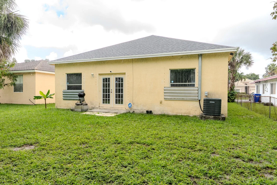 Photo of 409 NW 9th Avenue