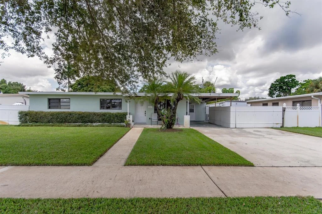 Photo of 409 Westwind Drive