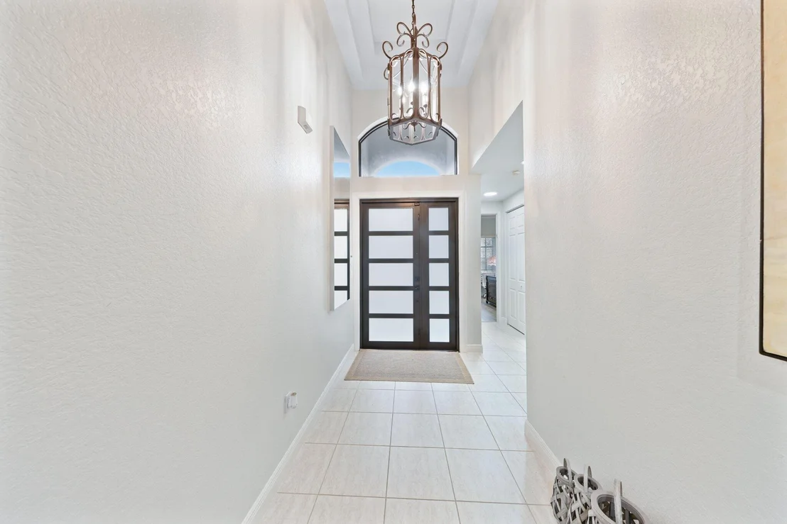Photo of 19090 Skyridge Circle