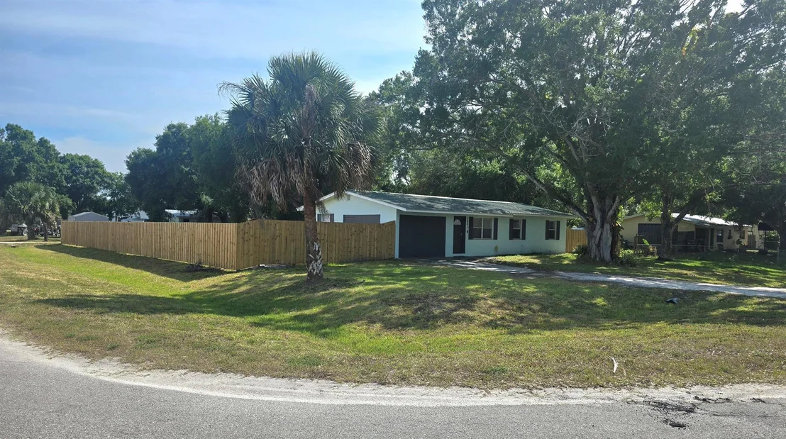Photo of 1001 NW 7 Street
