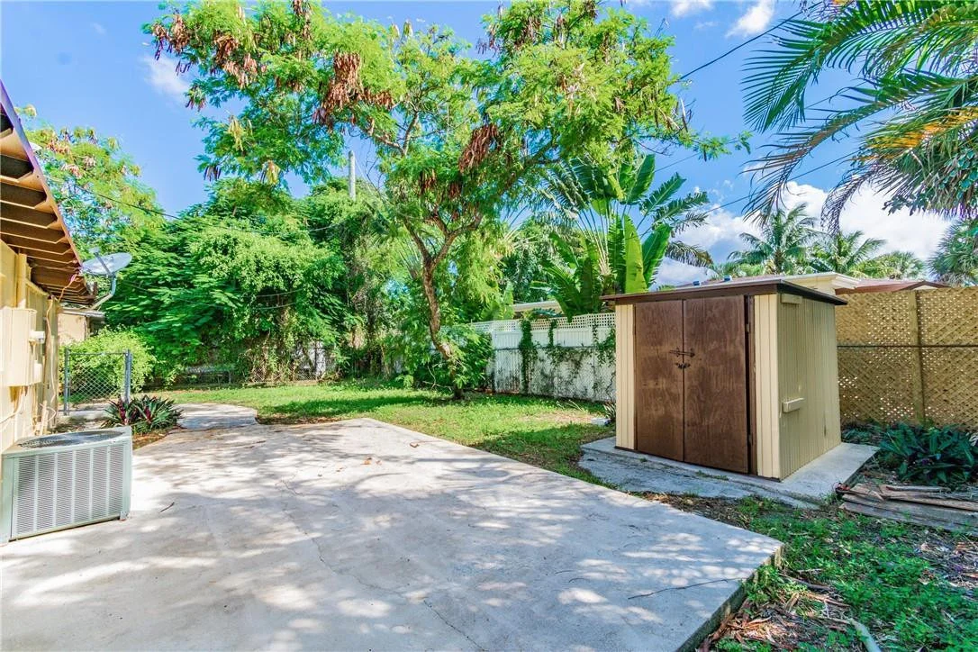 Photo of 700 NE 4th Avenue