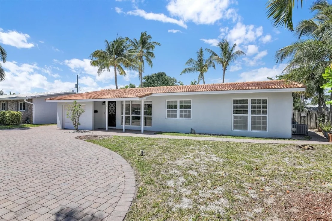 Photo of 341 SE 8th Street
