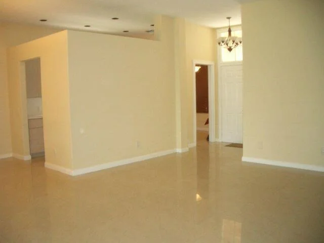 Photo of 246 Hampton Place