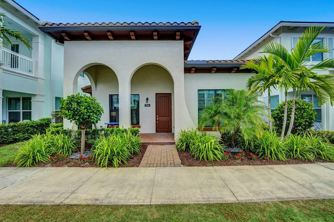 Photo of 7041 Edison Place