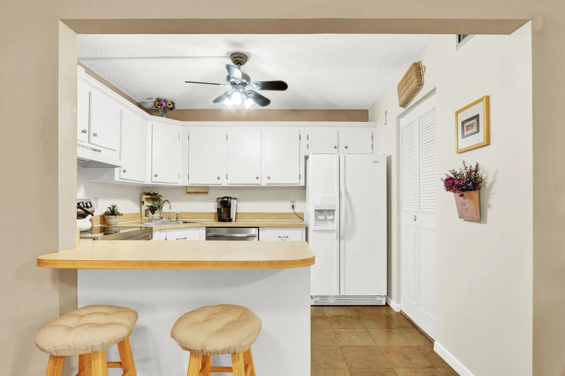 Photo of Unit D1 at 338 Knotty Pine Circle
