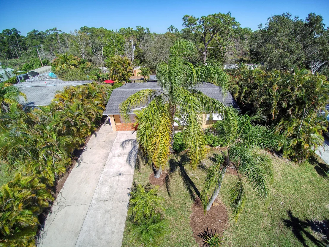 Photo of 2359 NW Sunset Boulevard