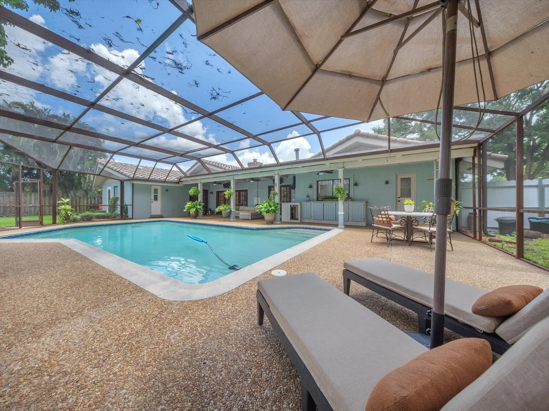 Photo of 9651 CONCH SHELL Manor