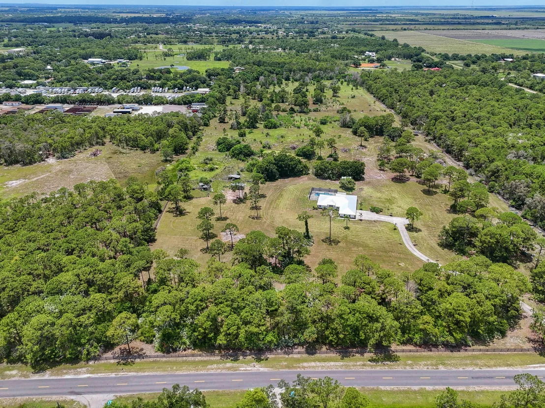 Photo of 425 N FFA Road