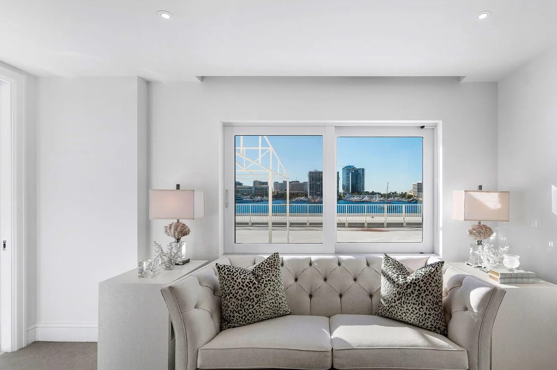 Photo of Unit 215216A at 44 Cocoanut Row