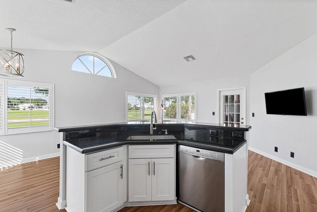 Photo of 8213 CASSIA Drive