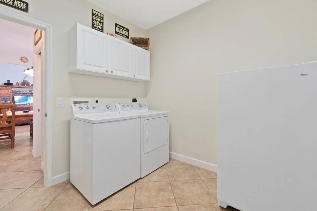 Photo of 405 SE Salerno Road