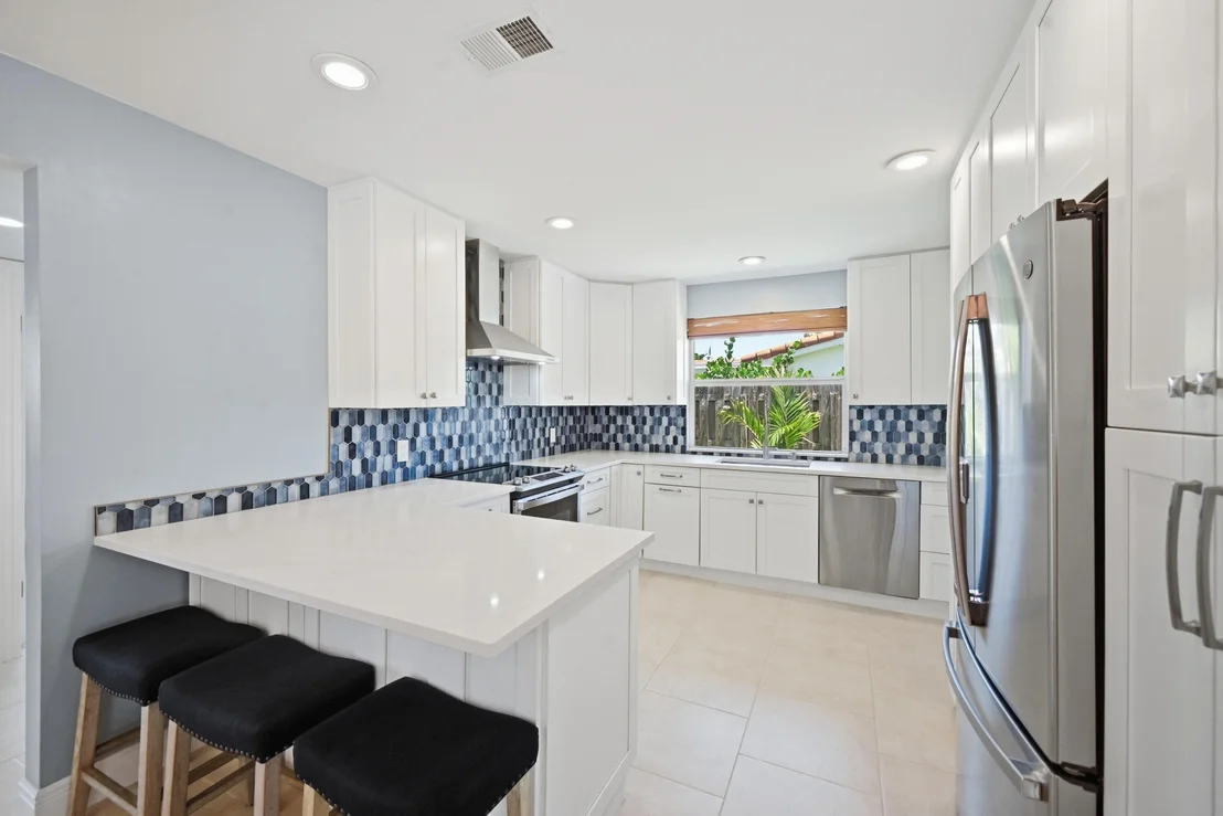 Photo of 4111 NE 26th Terrace