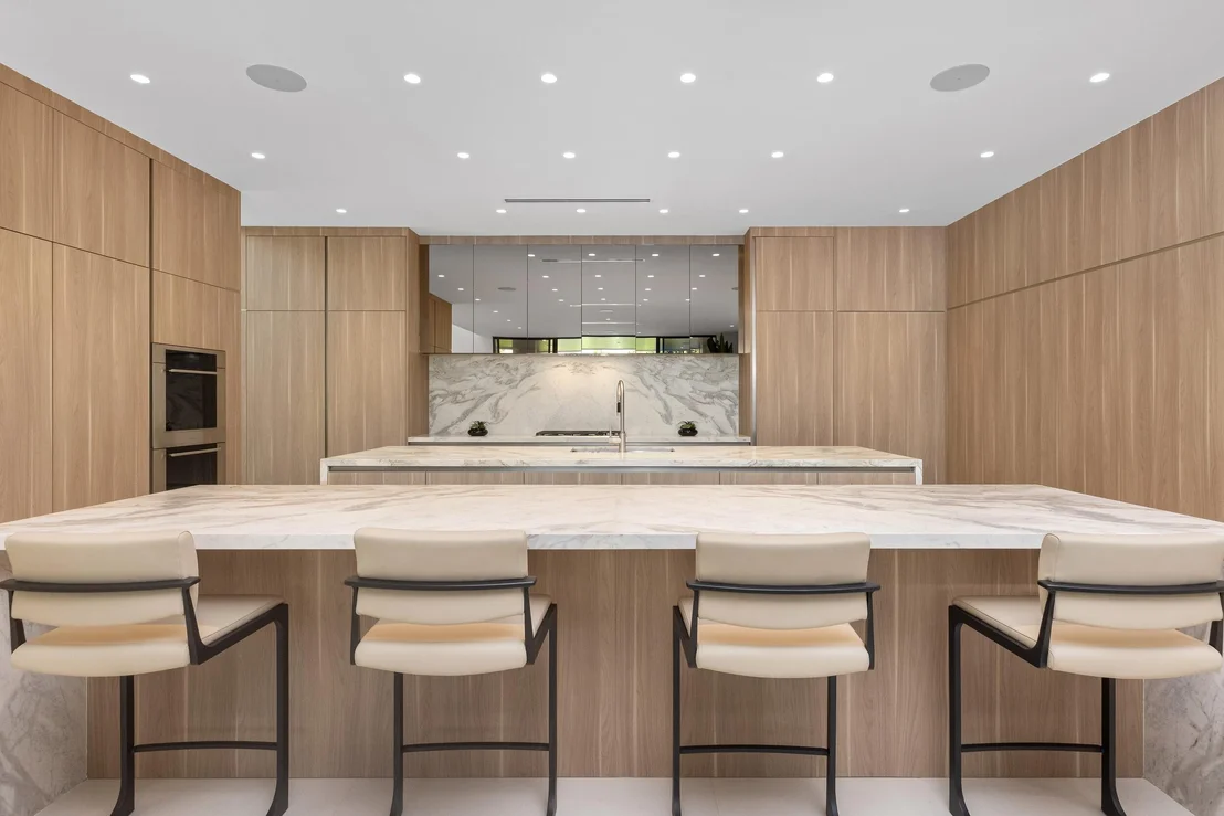 Photo of 1351 Cocoanut Road