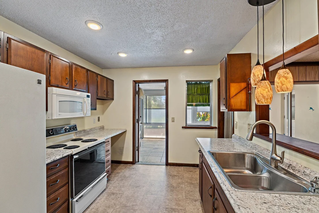 Photo of 1866 Len Drive