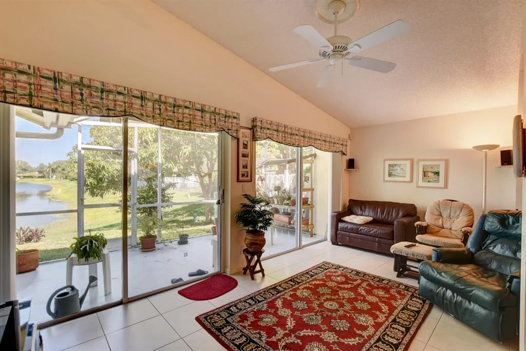 Photo of 10332 Sunstream Lane