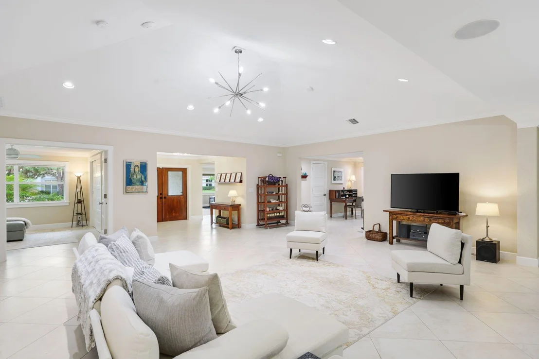 Photo of 4535 Oak Tree Court