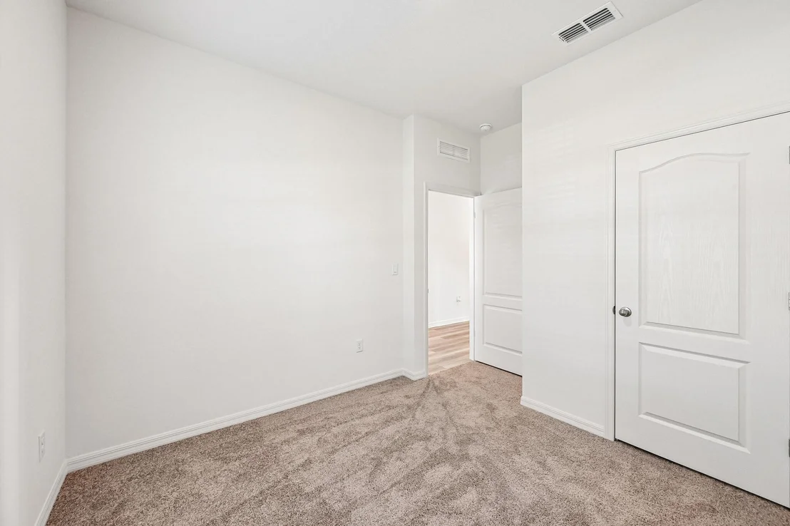 Photo of 5808 Sunset Boulevard