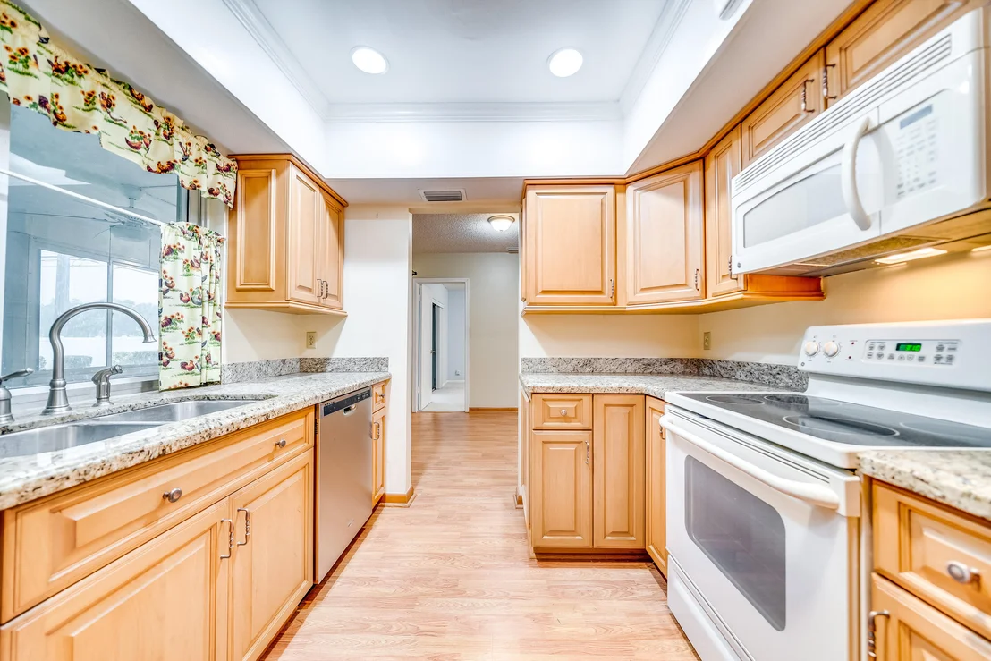 Photo of 501 Oak Terrace