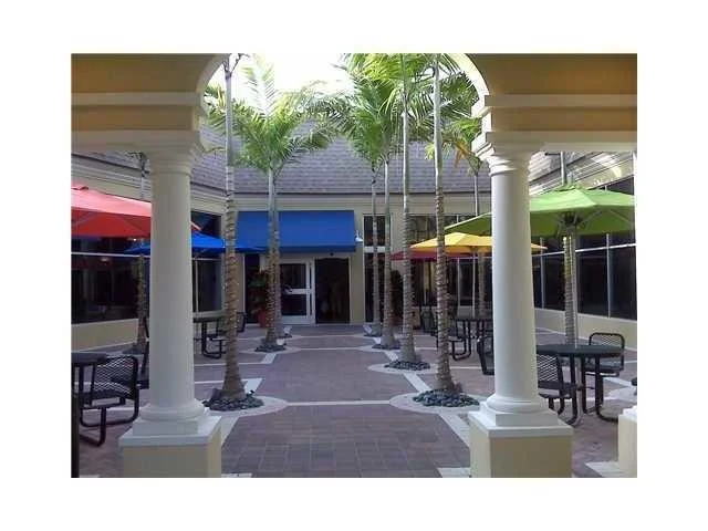 Photo of 1002 Normandy U
