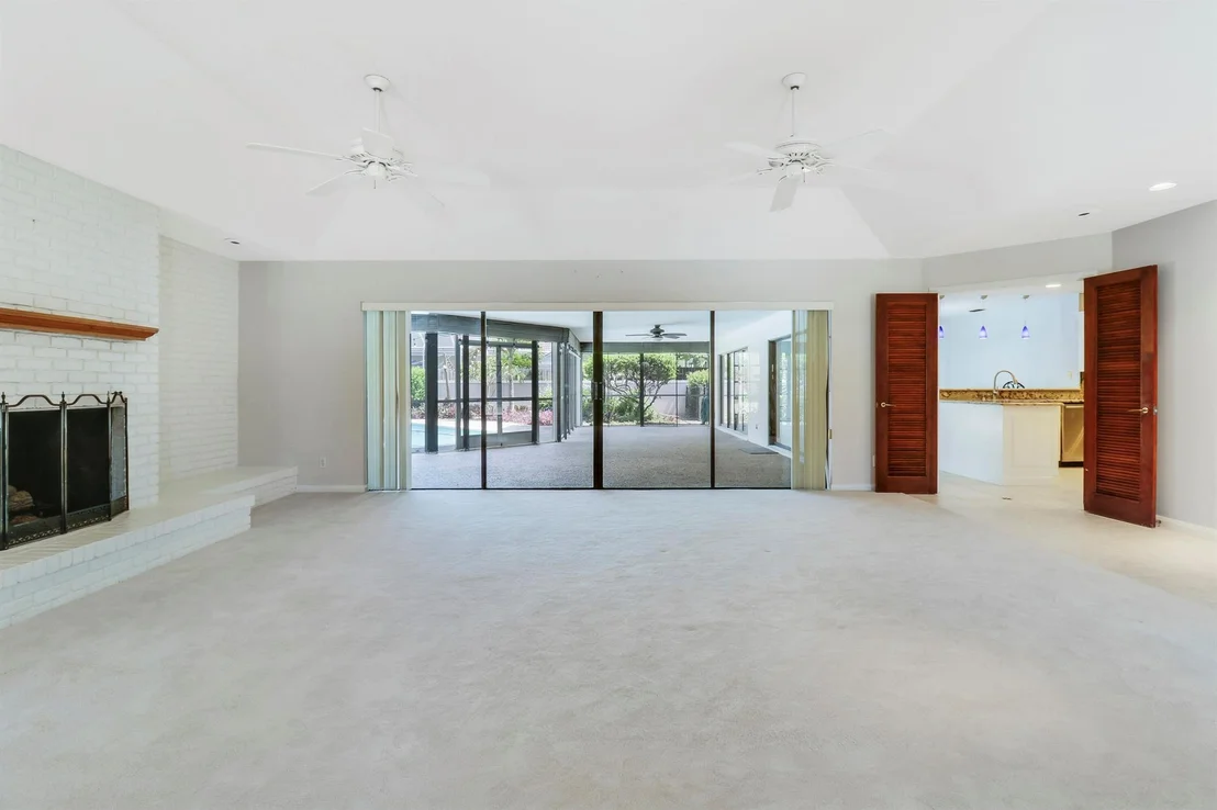 Photo of 316 River Drive