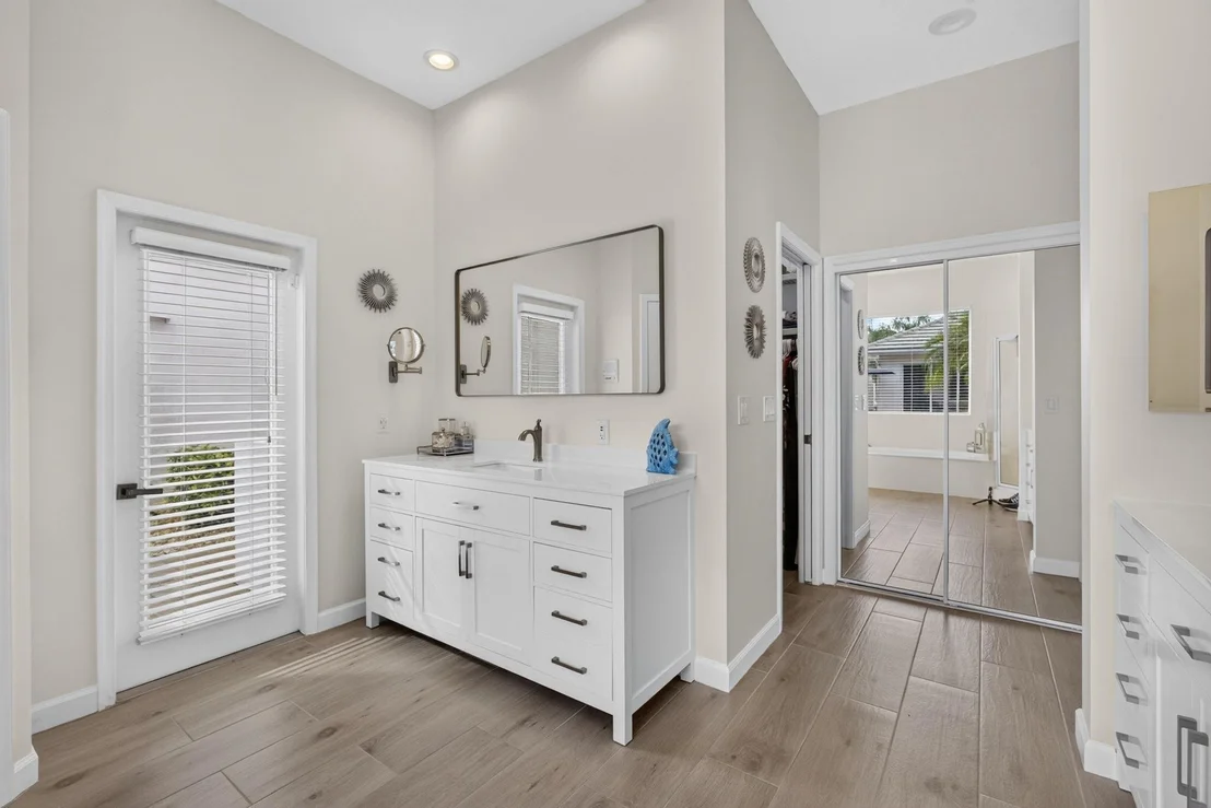 Photo of 4002 SE Henley Lane