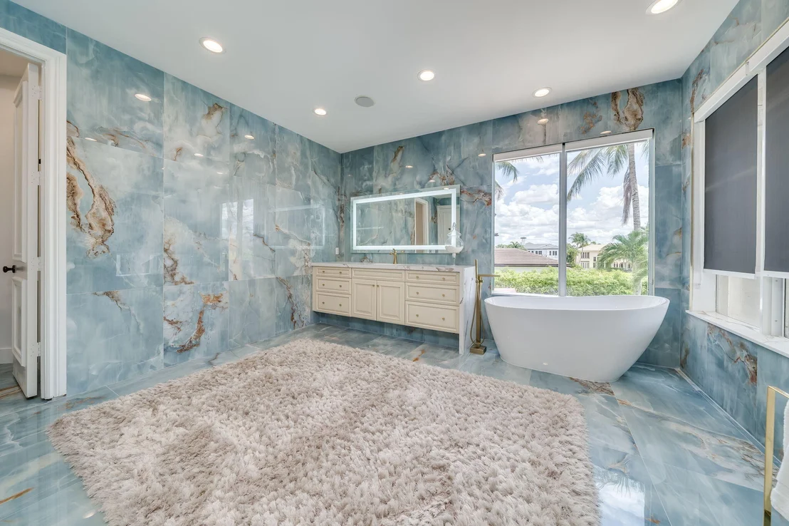 Photo of 17593 Middle Lake Drive