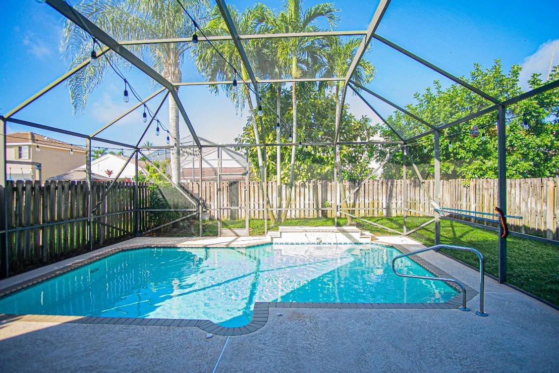 Photo of 7069 Middlebury Drive