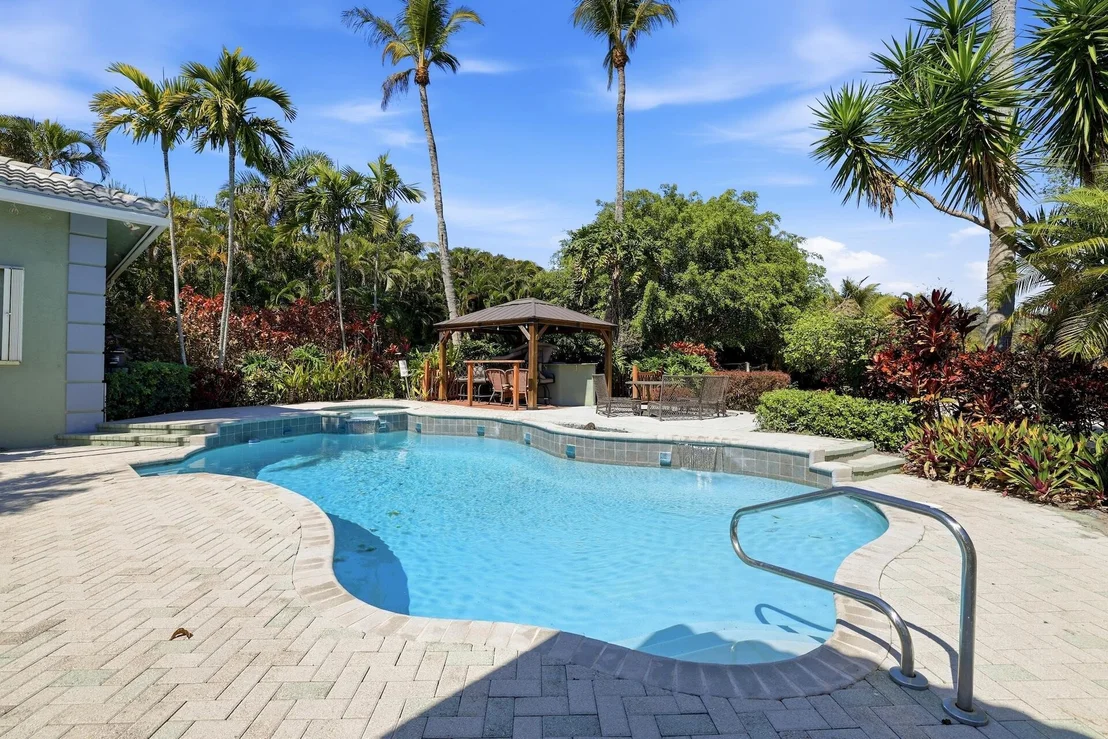 Photo of 8634 Sawpine Road