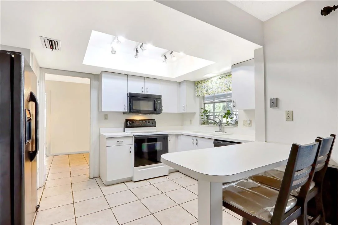 Photo of 5100 Seagrape Drive