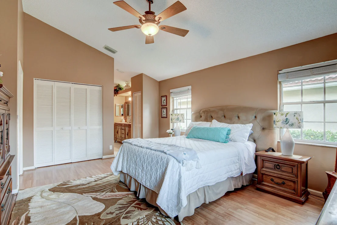 Photo of 6081 Bluegrass Drive