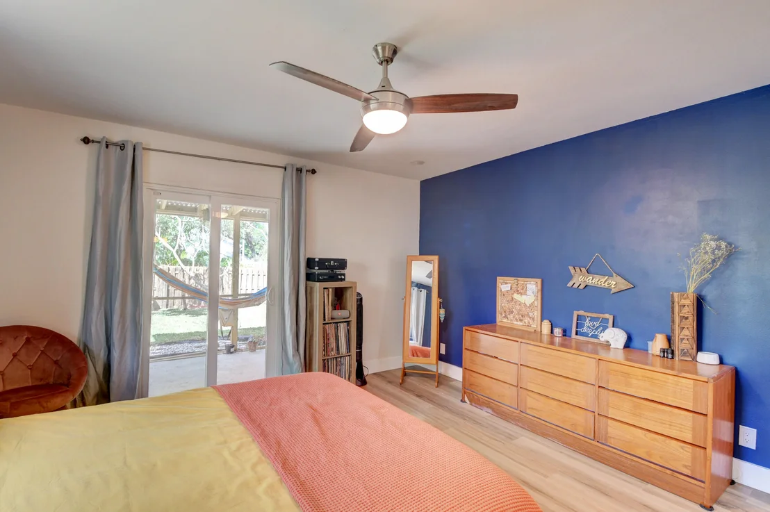 Photo of 4817 Lincoln Road