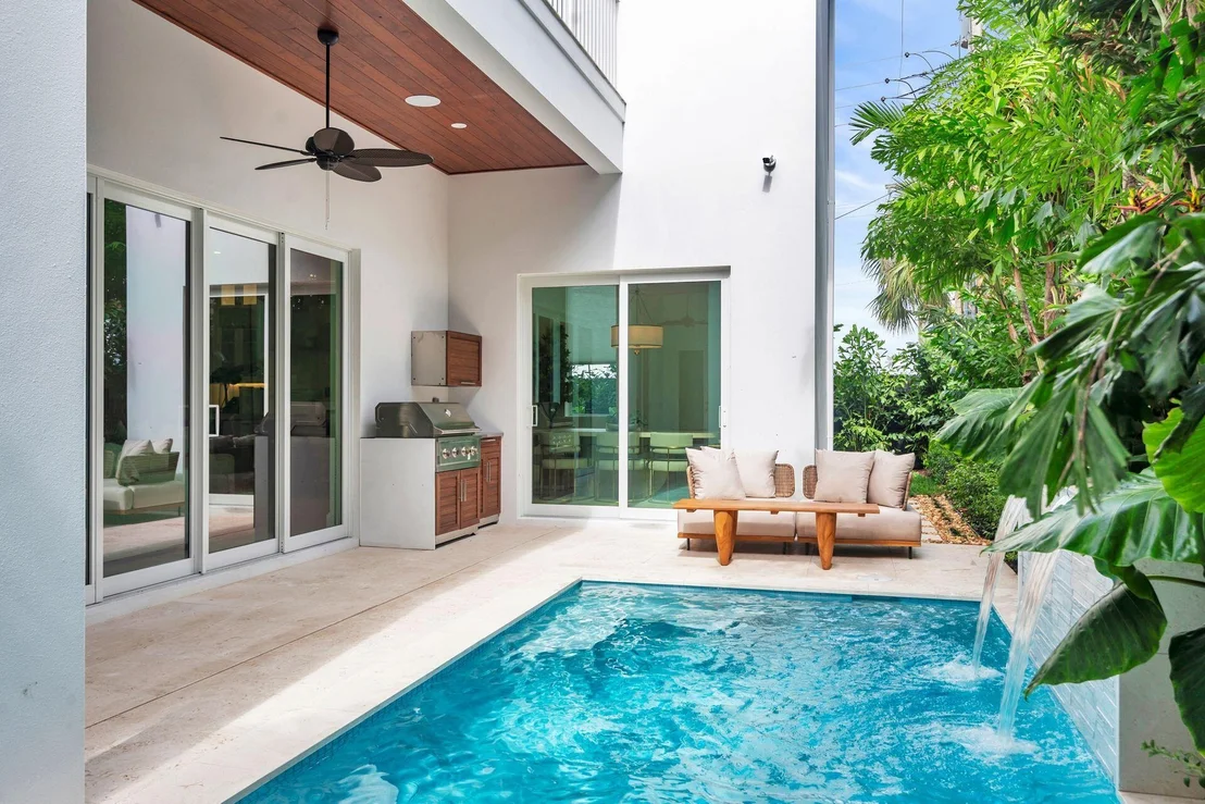 Photo of 369 Avila Road