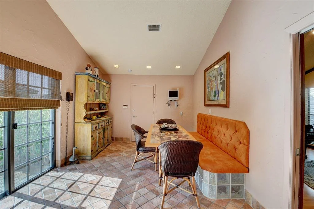 Photo of 4589 White Cedar Lane