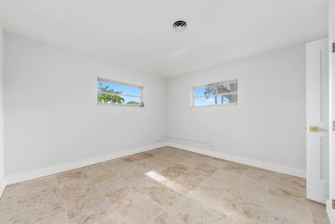 Photo of 4430 SE Bayshore Terrace