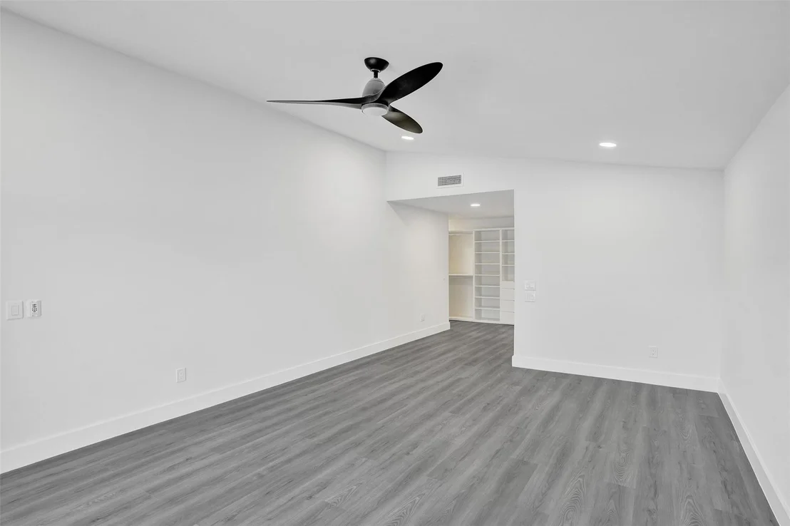 Photo of 10359 Sunset Bend Drive