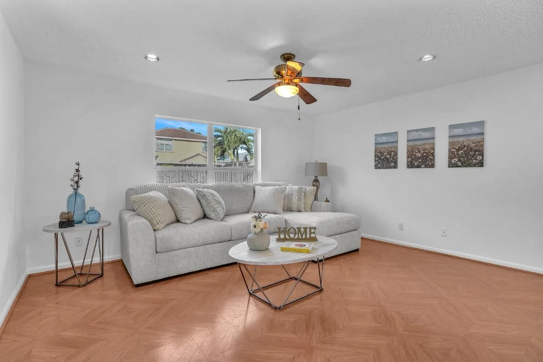 Photo of 7039 Middlebury Drive