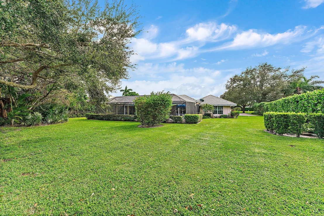 Photo of 138 SE Turtle Creek Drive