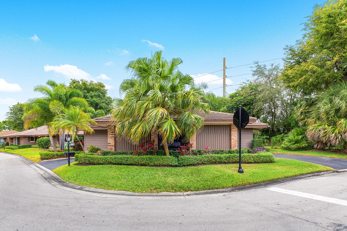 Photo of 609 Cypress Key Drive