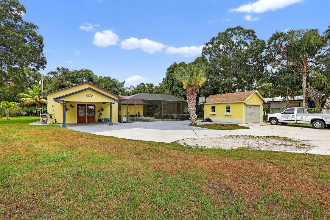 Photo of 600 Gopher Hill Road