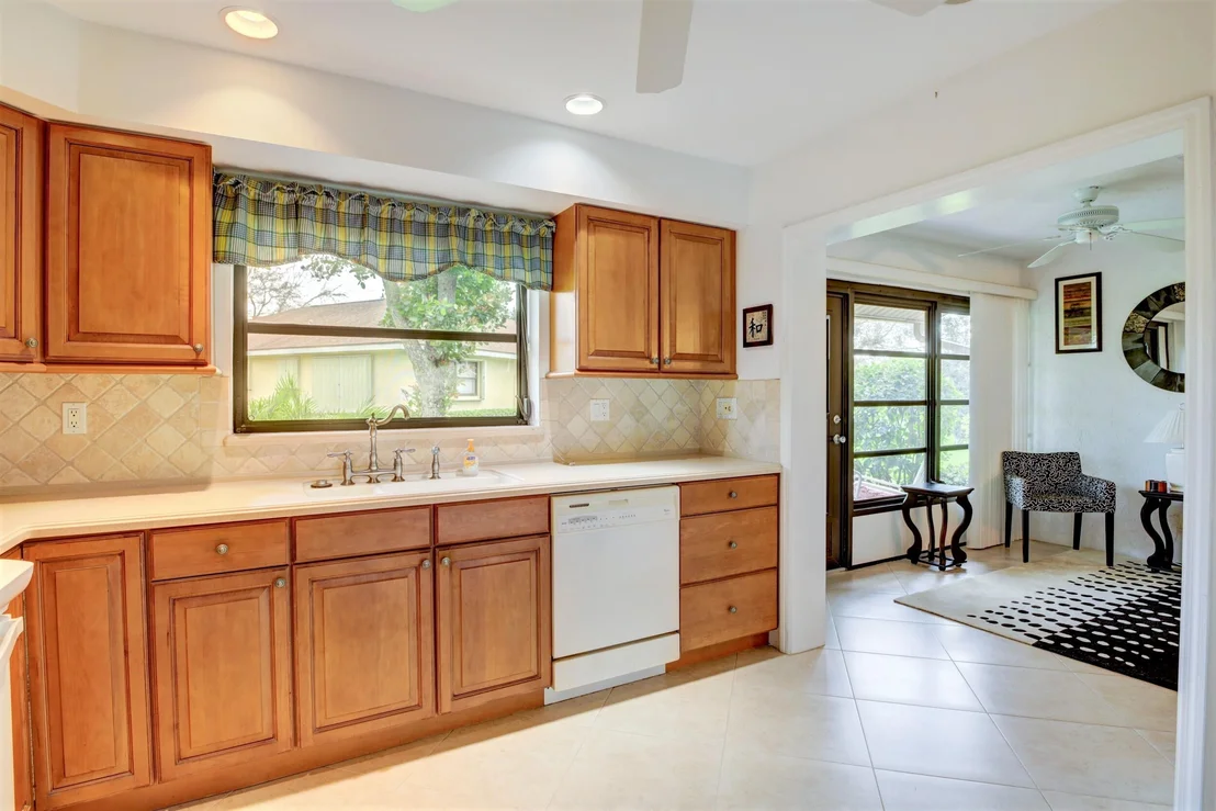 Photo of Unit B at 4350 Pear Tree Circle