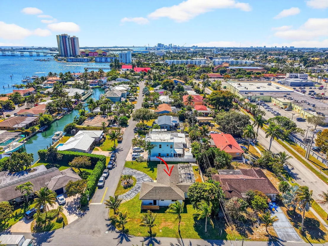 Photo of 3651 Palm Drive