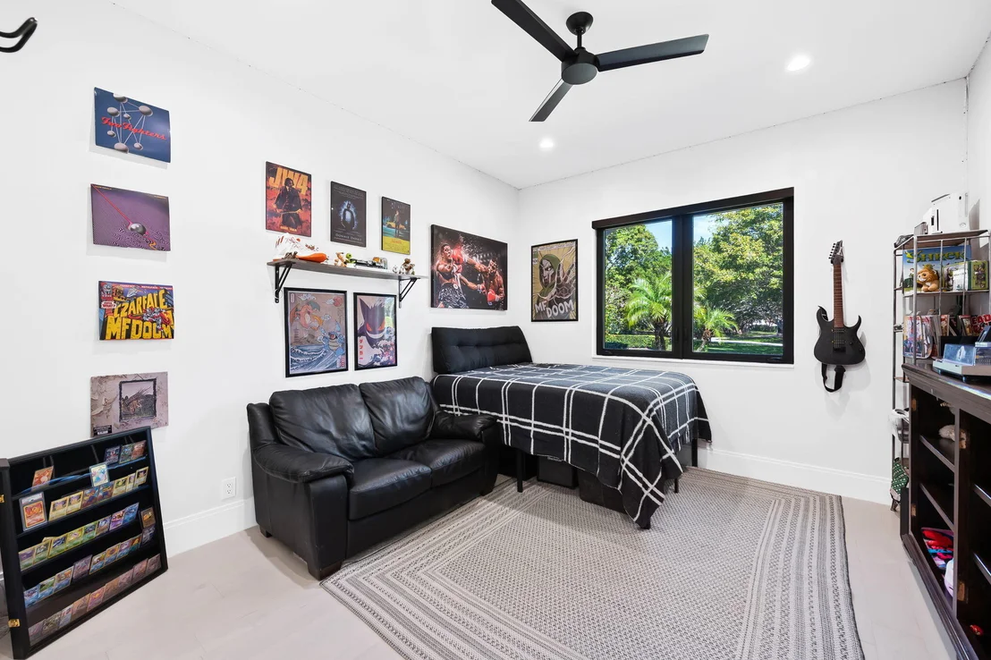 Photo of 18338 Guardian Circle