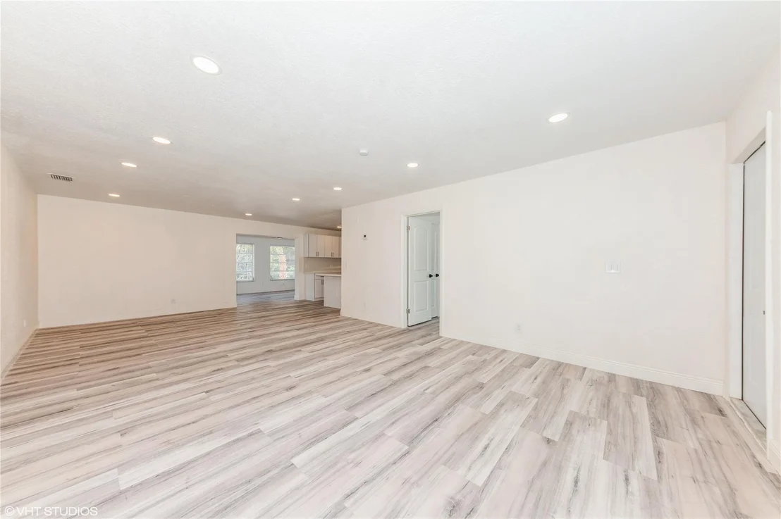 Photo of 1049 Coral Drive