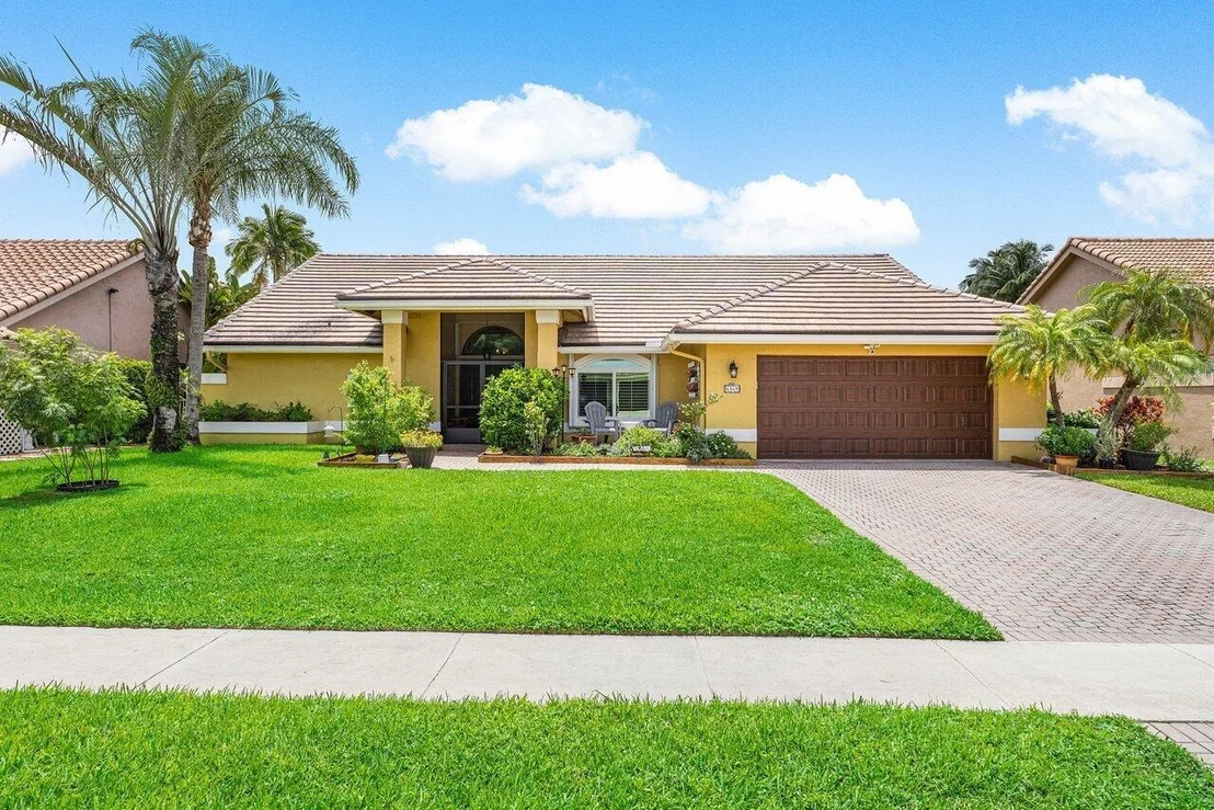 Photo of 6569 Blue Bay Circle