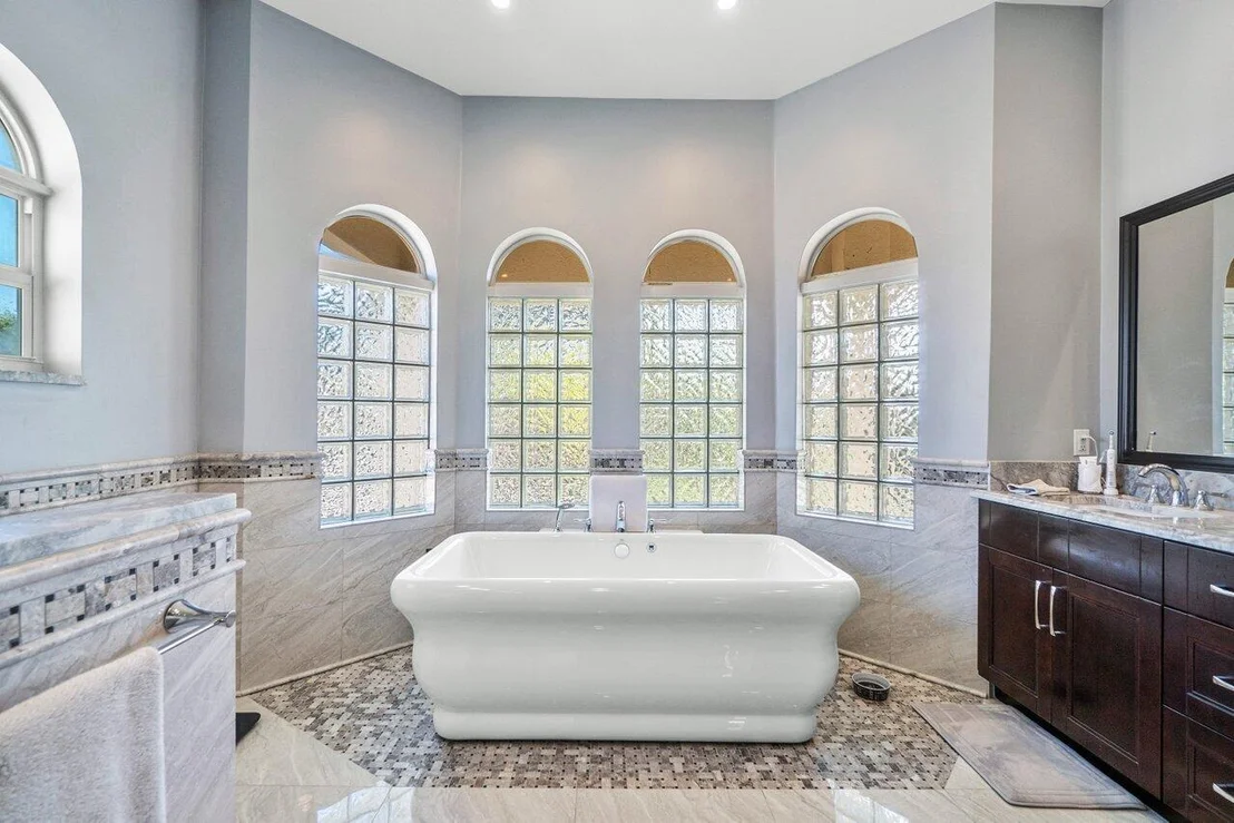 Photo of 6538 Stonehurst Circle