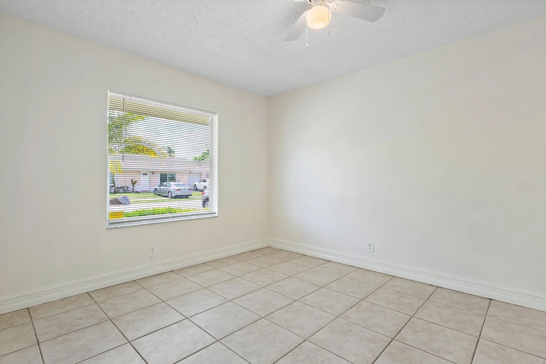 Photo of 5921 Ithaca Circle W