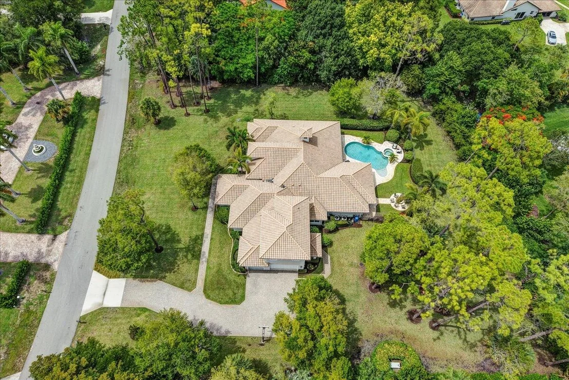 Photo of 378 Squire Drive